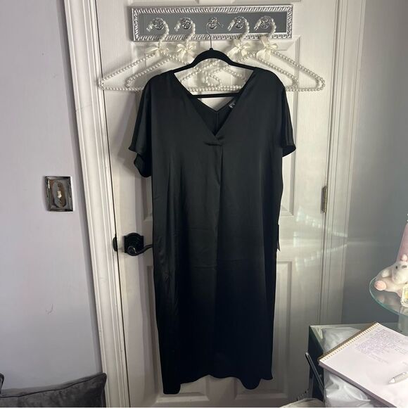 NEW W/TAGS Worthington Black Silk Dress - Picture 1 of 7